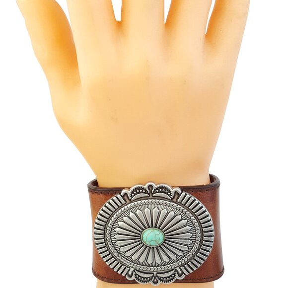 Genuine Leather Cuffs with Star Cut-out (Copy) - Picture 2 of 3